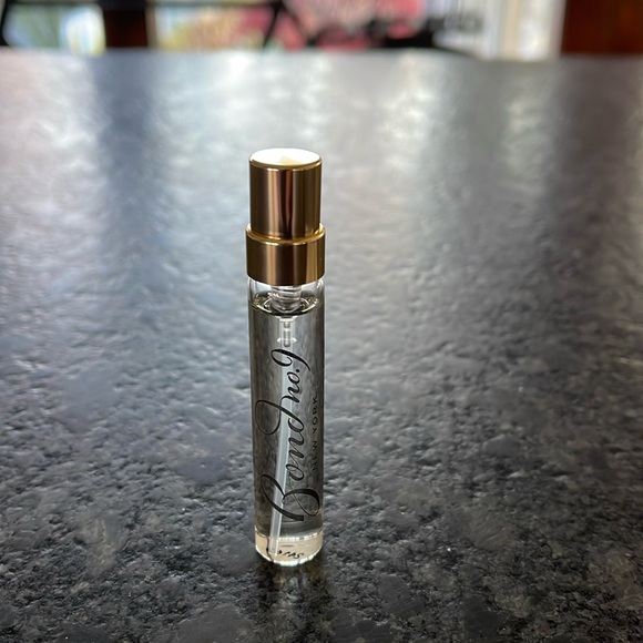 Bond No. 9 New York Greenwich village 7 ml refillable spray gorgeous smelling - Picture 2 of 3